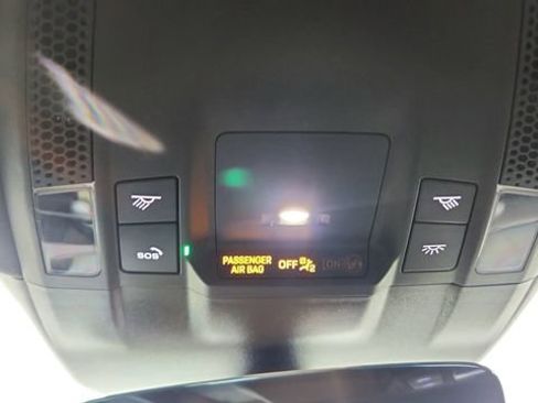 Used 2022 Porsche Taycan image 55