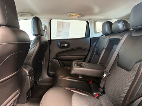 Used 2020 Jeep Compass Trailhawk AWD/4WD image 15
