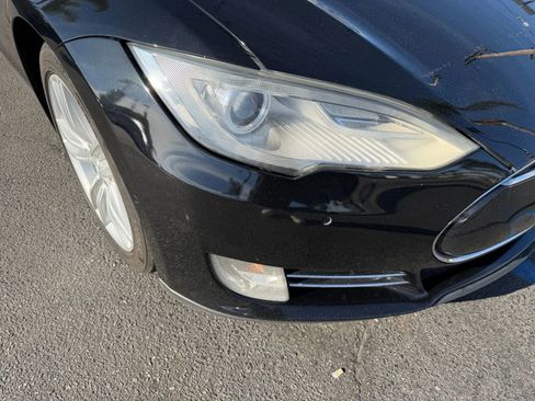 Used 2015 Tesla Model S 70 image 5