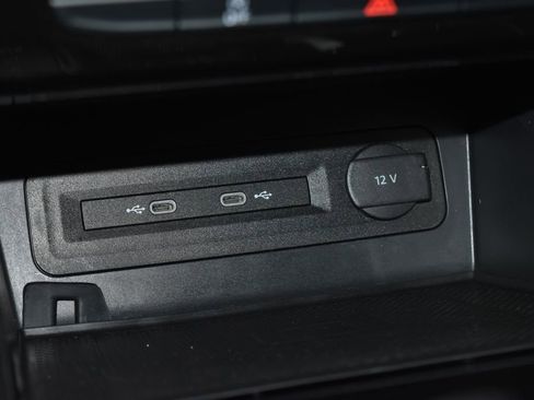 Used 2022 Volkswagen Atlas SE image 16