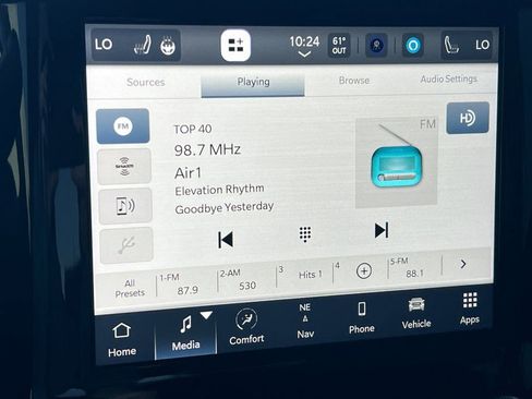 Used 2024 RAM 3500 Big Horn w/ Sport Appearance Package image 17