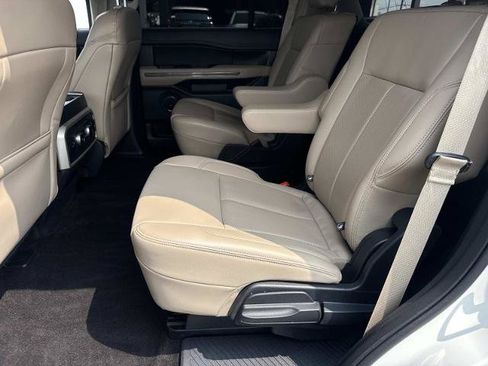 Certified 2022 Ford Expedition XLT RWD image 17