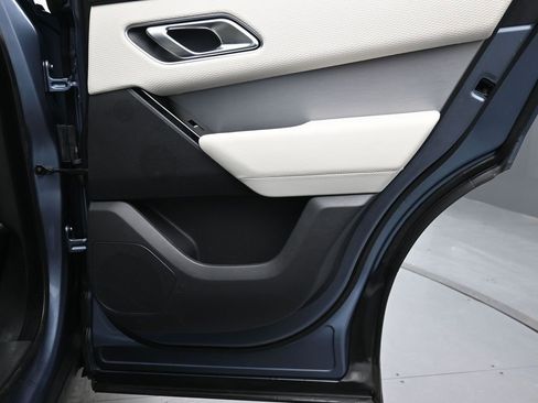 Used 2023 Land Rover Range Rover Velar R-Dynamic S image 23