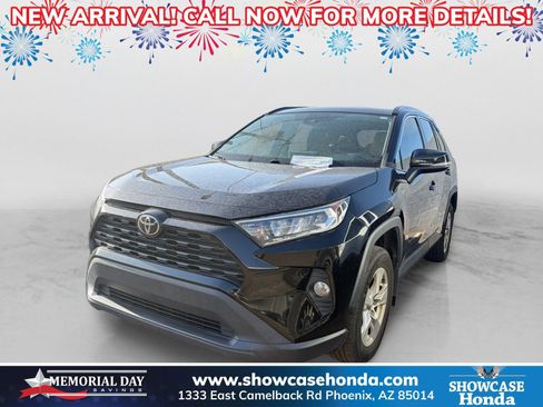 Used 2019 Toyota RAV4 XLE w/ Carpet Mat Package FWD image 1