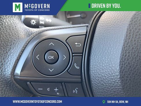 Used 2024 Toyota Corolla LE w/ LE Convenience Package FWD image 22