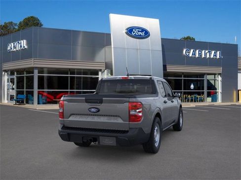 New 2025 Ford Maverick XL image 8