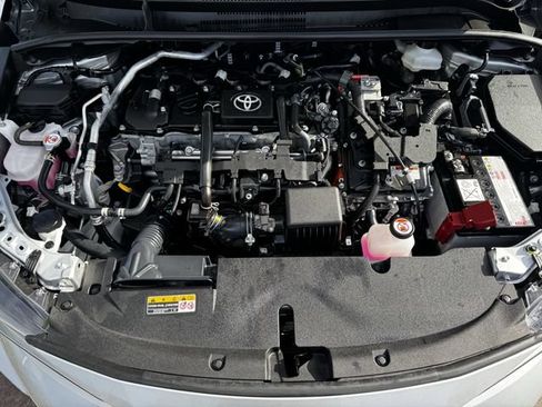 Used 2025 Toyota Corolla LE FWD image 28