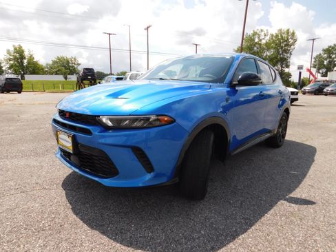 Used 2024 Dodge Hornet R/T w/ R/T Blacktop Package AWD/4WD image 4