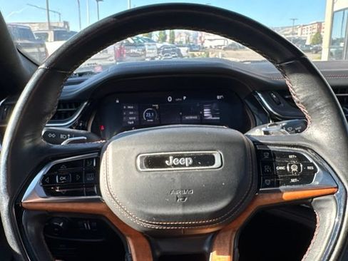 Used 2022 Jeep Grand Cherokee Summit AWD/4WD image 27