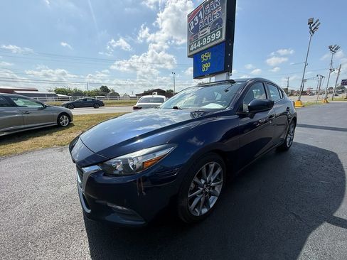 Used 2018 MAZDA MAZDA3 Touring FWD image 8