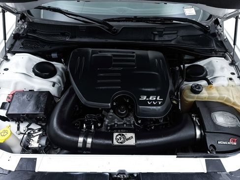 Used 2018 Dodge Challenger SXT Plus image 11