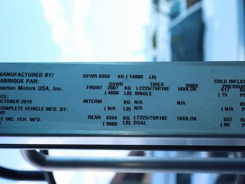 Used 2019 Ford E-450 and Econoline 450 Super Duty image 42