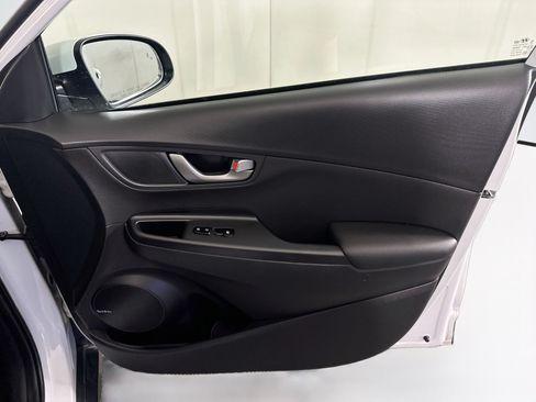 Used 2019 Hyundai Kona Ultimate FWD image 31