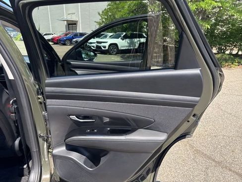 Used 2025 Hyundai Tucson Limited AWD/4WD image 30