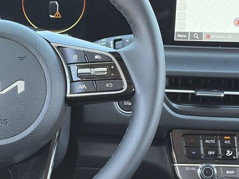 Certified 2025 Kia Seltos EX FWD image 23
