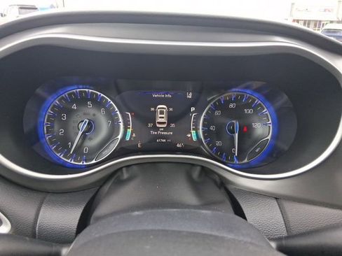 Used 2025 Chrysler Voyager LX FWD image 22