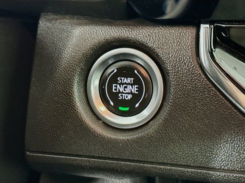 Used 2023 Chevrolet Colorado W/T image 20