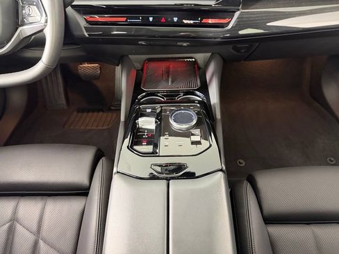 Used 2025 BMW 530i RWD image 20