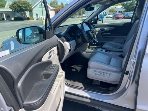 Used 2021 Honda Pilot Special Edition image 30