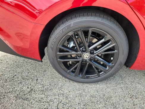 New 2026 Toyota Camry SE FWD image 30