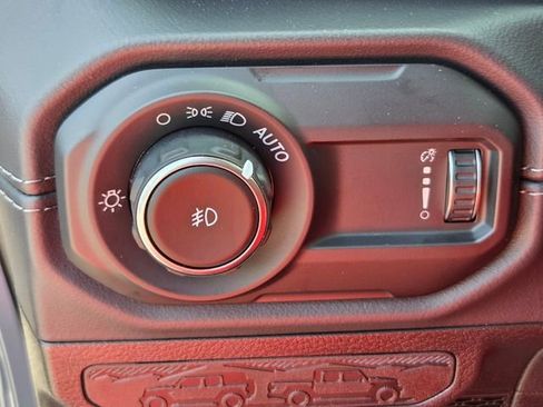 New 2026 Jeep Wrangler Unlimited Rubicon AWD/4WD image 25