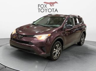 Used 2017 Toyota RAV4 LE FWD video 1