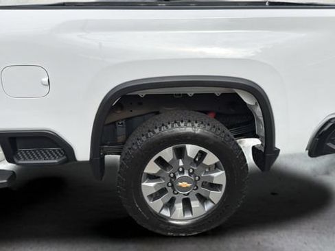 Used 2025 Chevrolet Silverado 2500 Custom w/ Custom Value Package AWD/4WD image 33