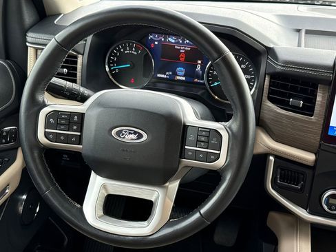 Used 2024 Ford Expedition Max Limited AWD/4WD image 13