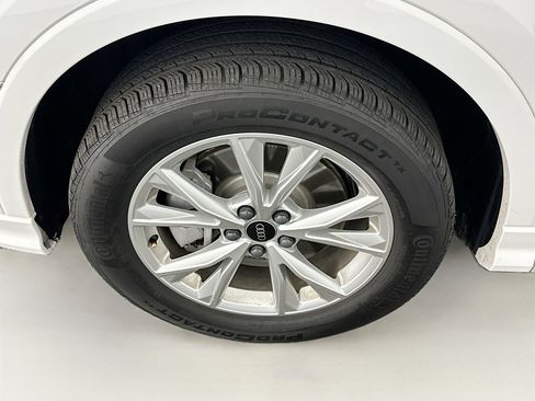 Used 2025 Audi Q3 2.0T Premium image 11