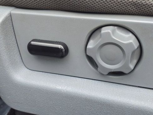 Used 2011 Ford F150 XLT w/ XLT Convenience Pkg image 26