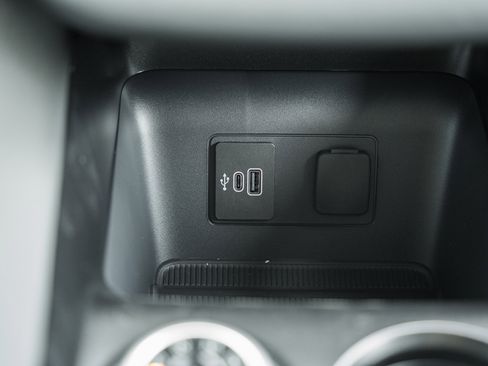 New 2026 Ford Explorer Active image 23