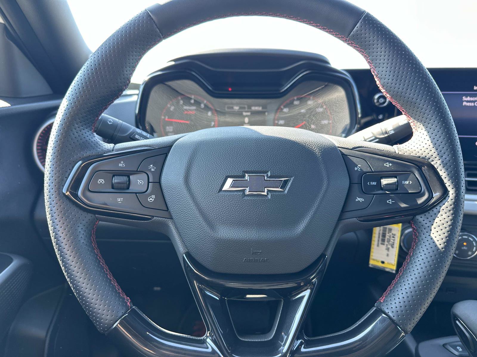 Certified 2024 Chevrolet Trax RS w/ Sunroof Package FWD image 19