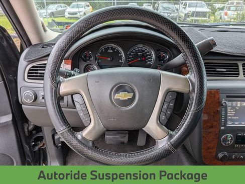 Used 2013 Chevrolet Avalanche LTZ RWD image 15
