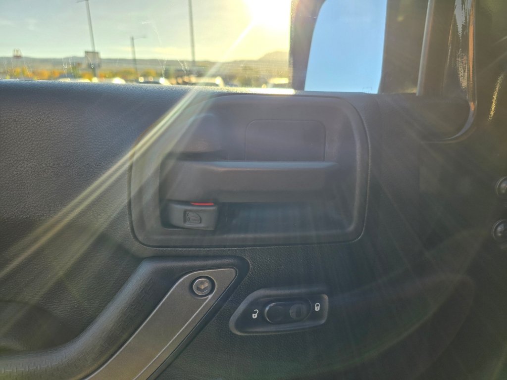Used 2013 Jeep Wrangler Unlimited Sport AWD/4WD image 25