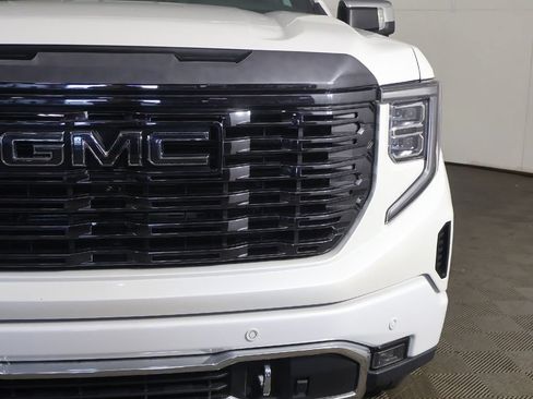 Used 2022 GMC Sierra 1500 Denali Ultimate AWD/4WD image 18
