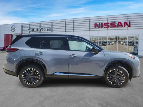 New 2026 Nissan Rogue Platinum w/ Tech Package AWD/4WD image 5