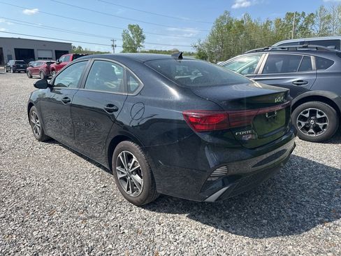 Used 2024 Kia Forte LXS image 4