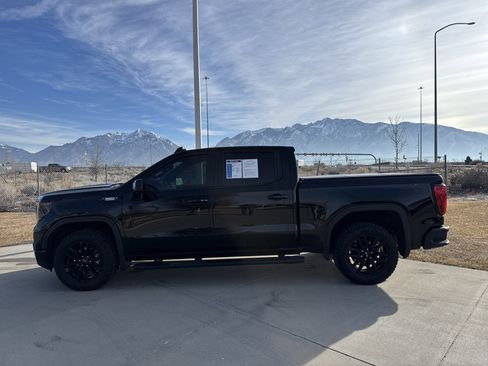 Used 2022 GMC Sierra 1500 Elevation w/ Elevation Premium Package image 2