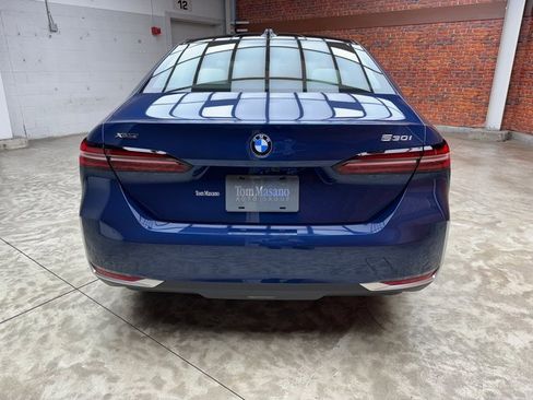 Certified 2026 BMW 530i xDrive w/ Executive Package image 4