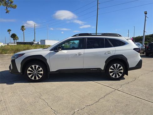 Certified 2023 Subaru Outback Limited image 6