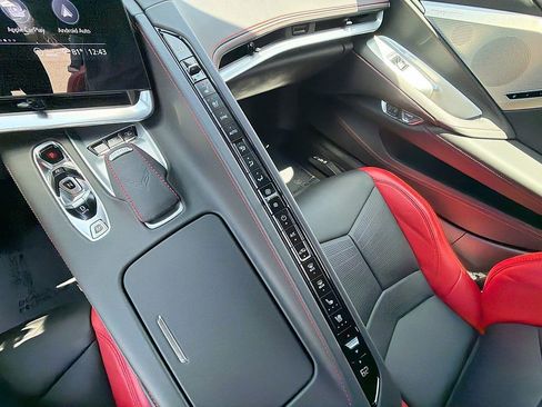 Used 2023 Chevrolet Corvette Stingray Premium Cpe w/ Z51 Performance Package RWD image 14