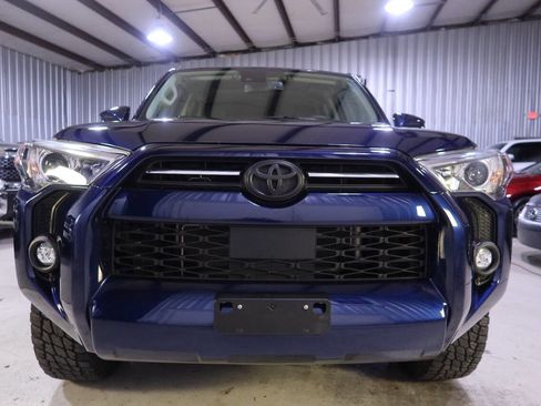 Used 2022 Toyota 4Runner SR5 Premium w/ Moonroof Package image 8