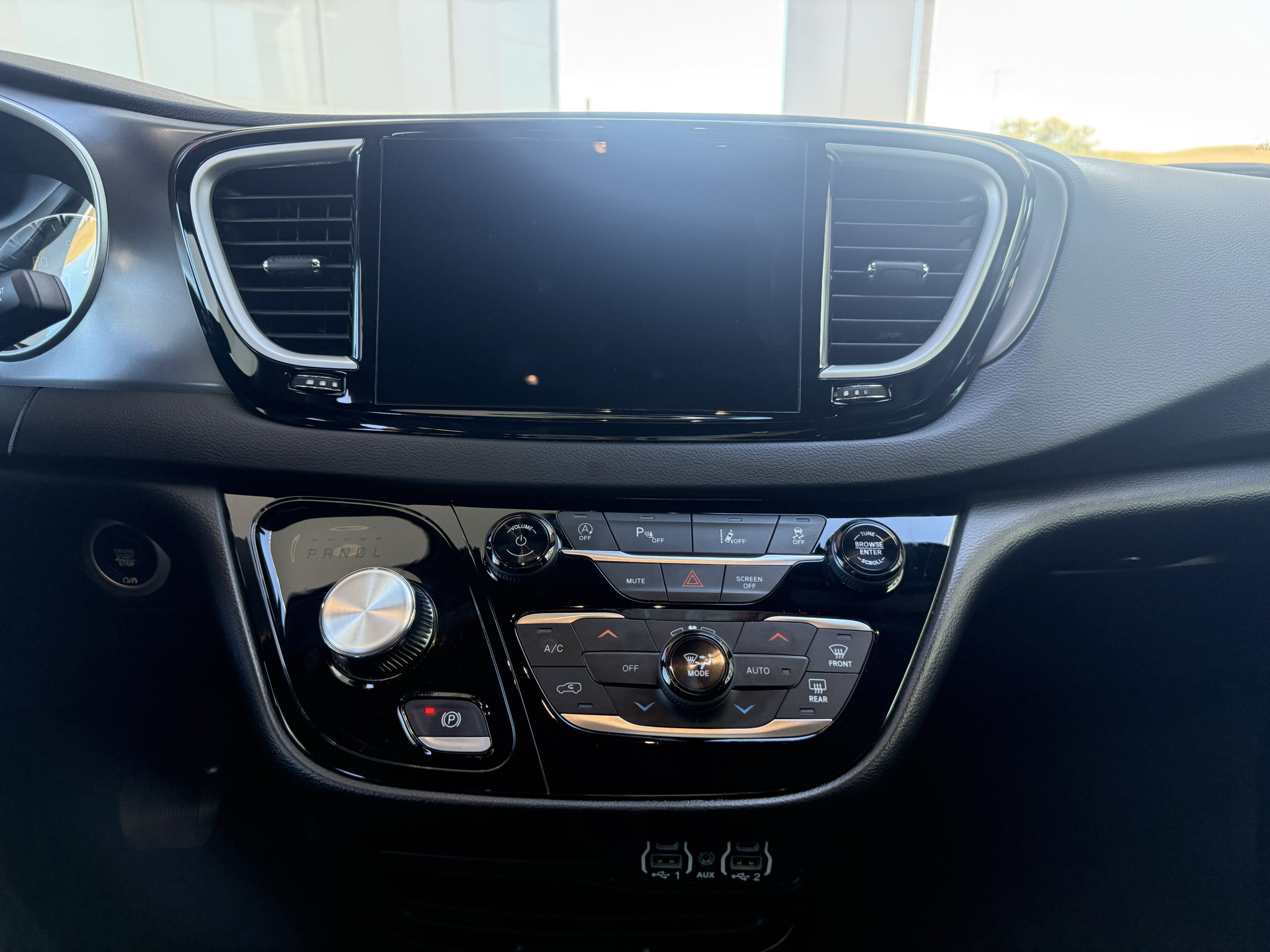 Used 2025 Chrysler Pacifica Select FWD image 22