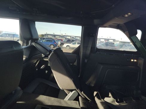 Used 2024 Ford Bronco Black Diamond image 4