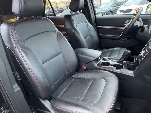 Used 2017 Ford Explorer Sport image 14