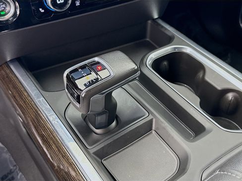 Used 2022 GMC Sierra 1500 Elevation RWD image 19