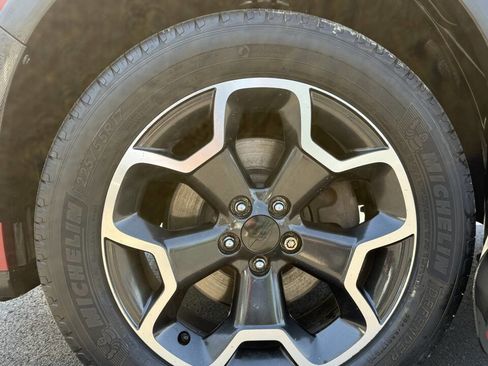 Used 2014 Subaru Crosstrek 2.0i Premium AWD/4WD image 11