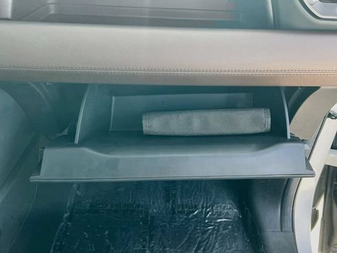 Used 2025 Honda Pilot Elite image 31