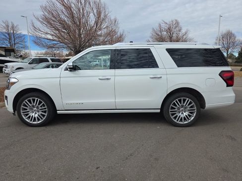 Used 2022 Ford Expedition Max Platinum image 3