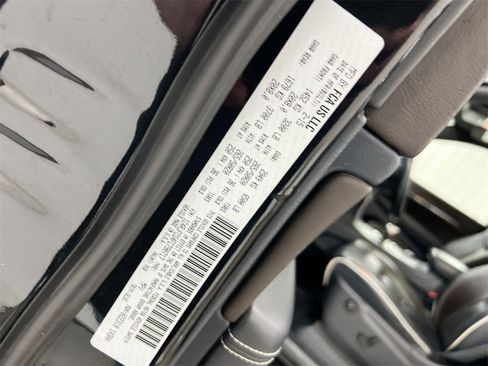 Used 2015 Jeep Grand Cherokee Overland image 29